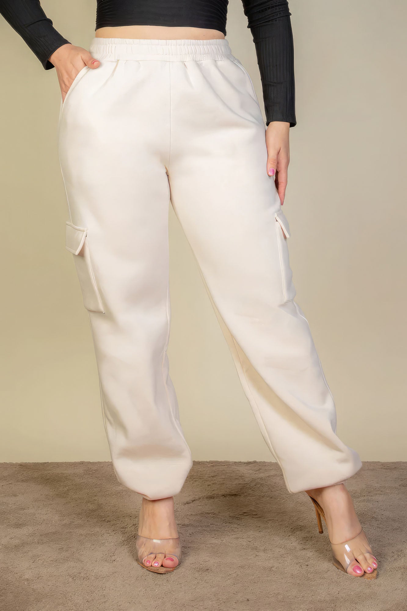 Curve Cargo Pockets Sweatpants